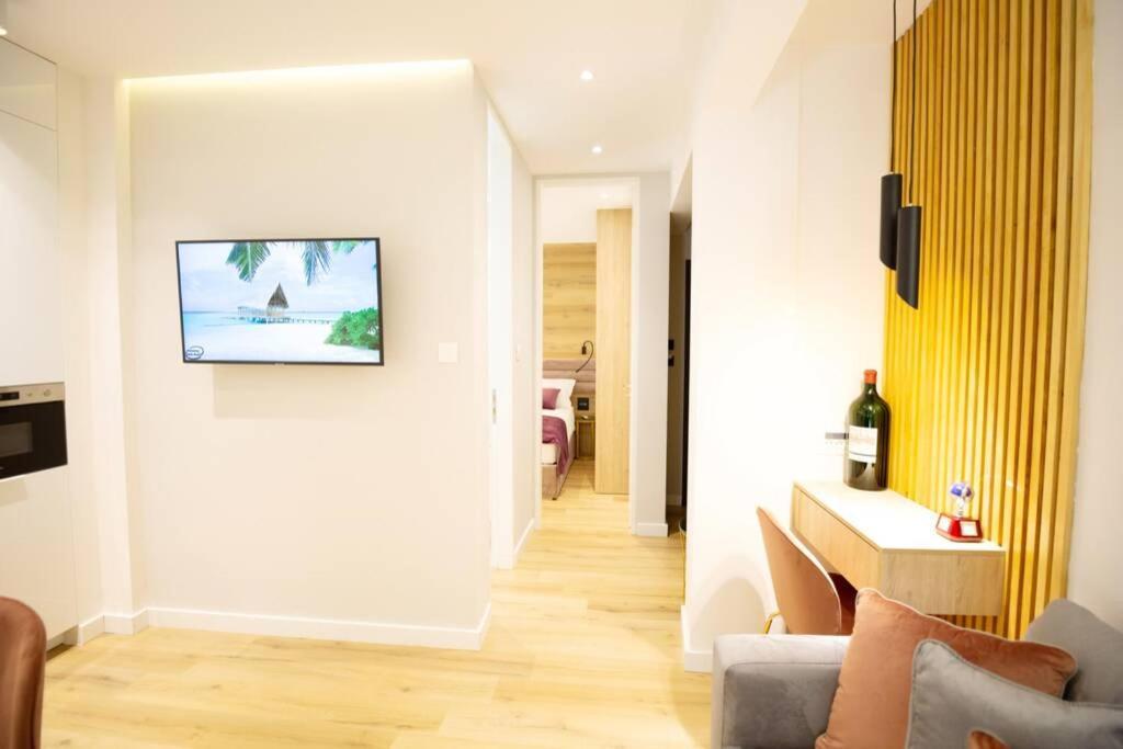 Ecostay-Serenity,Business Class Apartment By The Sea In Alimos Kalamaki Athena Bagian luar foto