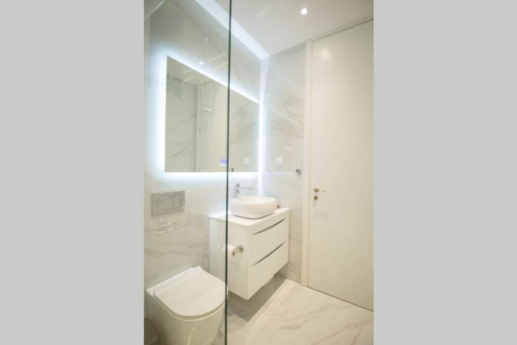 Ecostay-Serenity,Business Class Apartment By The Sea In Alimos Kalamaki Athena Bagian luar foto
