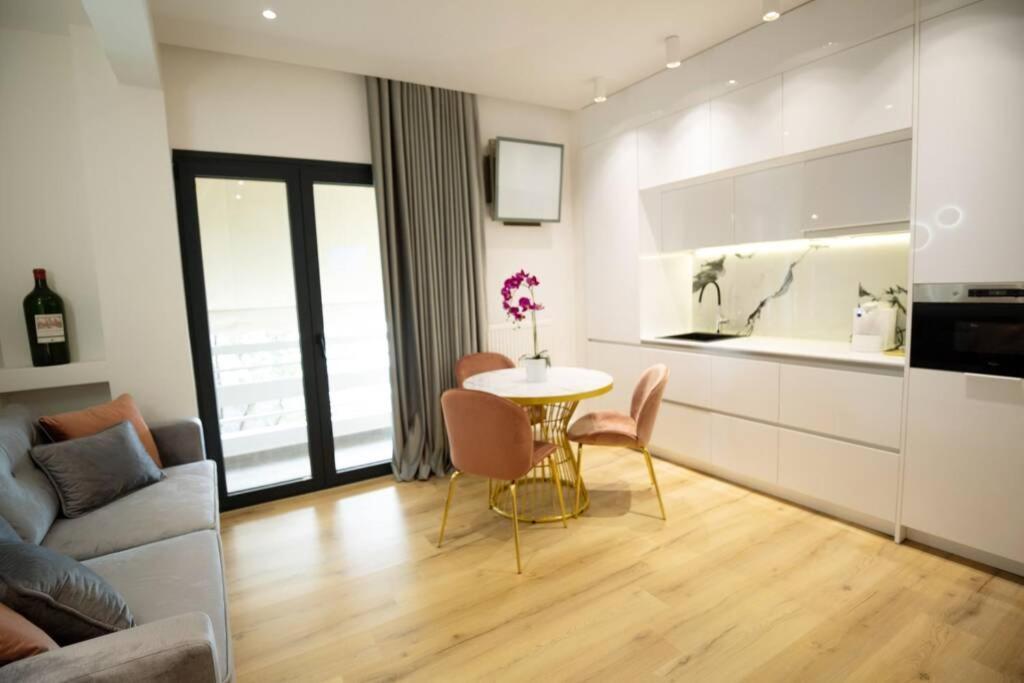 Ecostay-Serenity,Business Class Apartment By The Sea In Alimos Kalamaki Athena Bagian luar foto